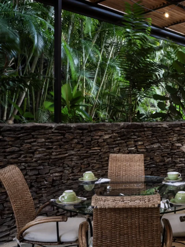 Local and global flavors shine on our new menu. Enjoy without leaving the hotel.#HotelPobladoAlejandria #restaurante #pobladomedellin #foodstagram #gardenrestaurant